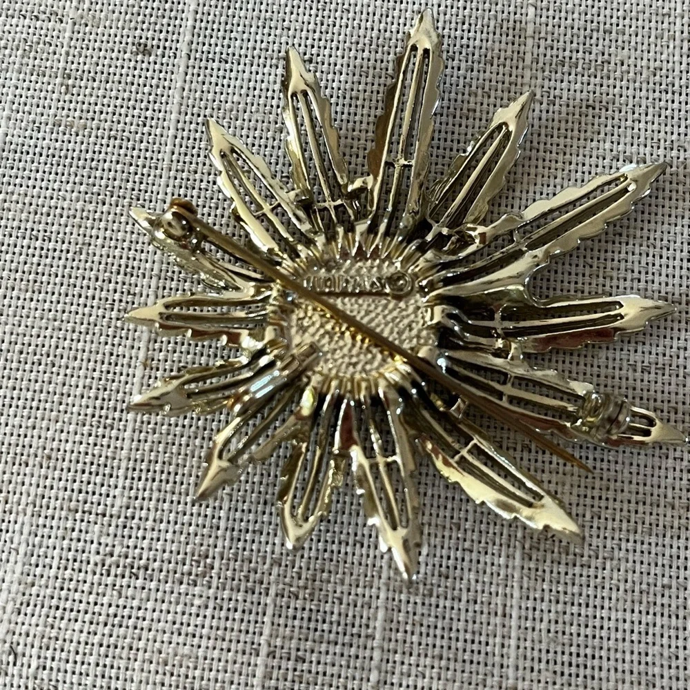 Gold and Brown Sunburst  SARAH COVENTRY Vintage Large Flower Sunflower Brooch
